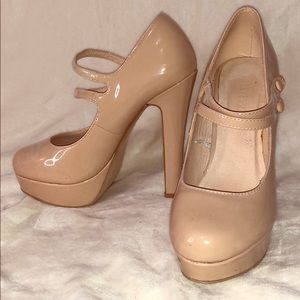 Size 9 tan/pink high heel from Forever21